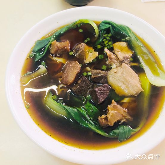 熊饱包台湾牛肉面饭(学生街店)