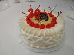 -红宝石·鲜奶小方·海派西点房(南丹店)