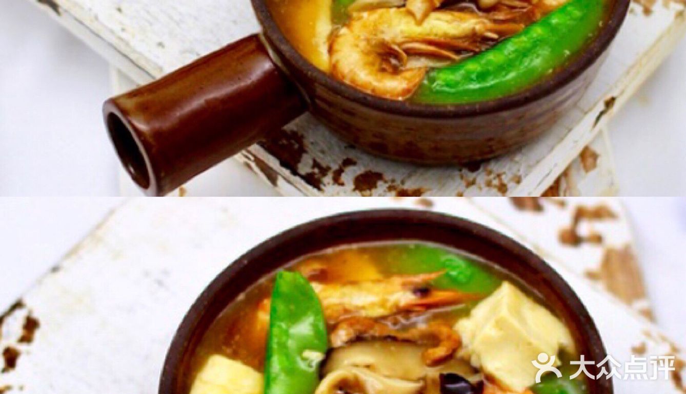 🔥[愉快]六鲜菌菇海鲜豆腐什锦汤，鲜掉眉毛木有人管哟……