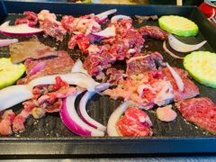 -金三顺韩式炭火烤肉店(中华路店)