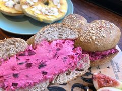 -Catch Bagel(芳草地店)