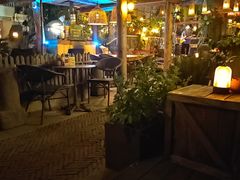 -城墙外BAR