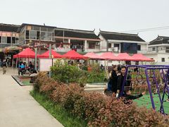 -小鱼草莓采摘园农家乐·小鱼餐厅