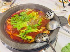-安吉美渝石锅鱼(芜园西路店)
