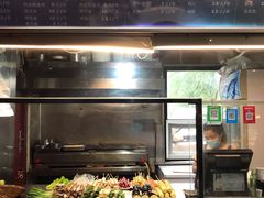 -万记麻辣烫国展总店