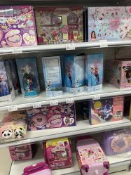 -玩动奇季品牌玩具超市