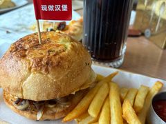 芝士和牛堡-必胜客(汇豪店)