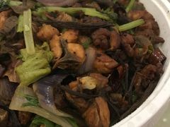 茶树菇香辣鸡煲-清真重庆巴爷香辣鸡煲(南小巷店)