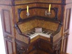 二馆里最二的转角钢琴，怎么弹？-鼓浪屿钢琴博物馆