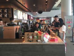 -星巴克(浦东机场T2到达店)