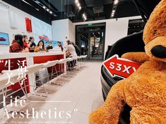 -TESLA 特斯拉(上海太古汇体验店)