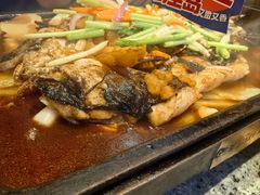 -里岛烤鱼(东港凯虹广场店)