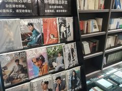 -钟书阁(松江泰晤士小镇店)