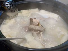 竹笙王猪肚鸡-顺德公广东猪肚鸡·煲仔饭(白石洲店)