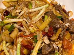 芭蕉花炒牛肉-香巴拉云南餐厅(华莱坞店)