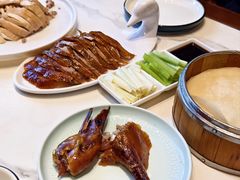 -梅利汴京烤鸭•开封豫菜地标店(东司门店)