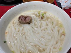 -潮汕·草根牛肉档(上海荟聚城市集市店)