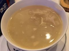 雪耳南北杏煲皇冠梨-炳胜品味(海印总店)