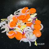 妈妈的美食厨房家常菜——葱爆牛肉 牛肉营养价值高