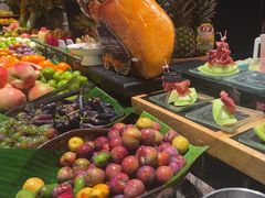-雍容荟帝王蟹活龙虾展台自助(IFS黑金店)