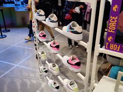-NIKE KICKS LOUNGE体验店(北京新中关店)