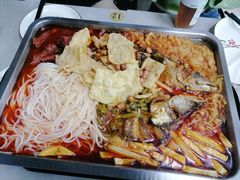 -在巷子里的烤肉店·螺蛳粉烤鱼·牛蛙(和美城店)
