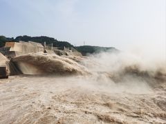 -黄河小浪底水利枢纽风景区