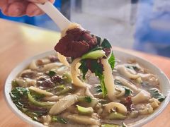 牛肉刀削面-样样红面馆