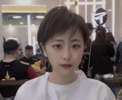 -AYO SALON