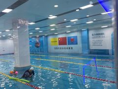 -宝德龙游泳健身