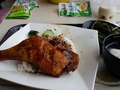 -东方既白(上海浦东国际机场)