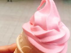 圆筒冰淇淋-麦当劳(伟城广场店)