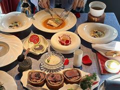 -弦月窗LUNETTE BY AMANDA(复兴路店)