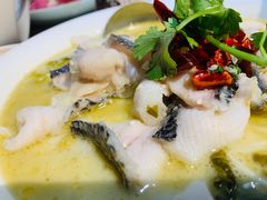 老坛酸菜鱼-韵秋荷(宝山龙湖天街店)