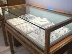 -华夏典当行(龙德广场店)