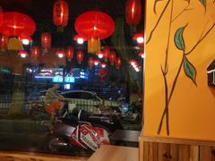 门面-小火炕铁锅炖鱼