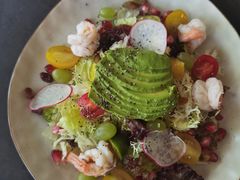 牛油果鲜虾沙拉-Supine Bistro溯泮餐厅