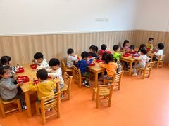 -小门牙好性格托育(北外滩中心)