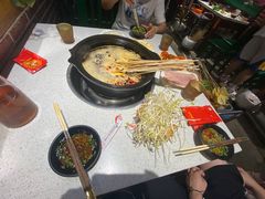 -钢管厂五区小郡肝串串香(蜀都万达店)