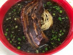 -小龙大肉面馆
