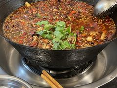 -鸿顺老铁锅美蛙鱼府(解放碑店)