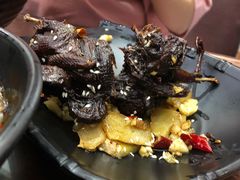 香酥鹌鹑-老闵田螺馆·南昌特色小炒(梦时代店)