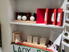 -LADY FAFA(巨鹿路陕西南路路口店)