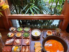 -银米·云南传统过桥米线(双廊黑金冠店)