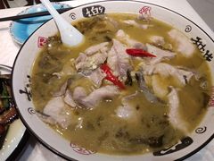 -辣小妮de川菜馆(红旗Mall店)