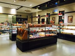 面包甜点陈列柜-味多美(江桥万达店)