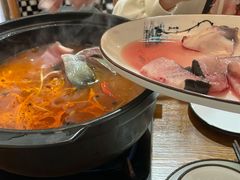 酸汤鱼火锅-猫爷的腔调·黔小馆(交大医学住宅区店)