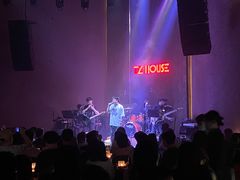 -TZ House音乐现场(来福士中心店)