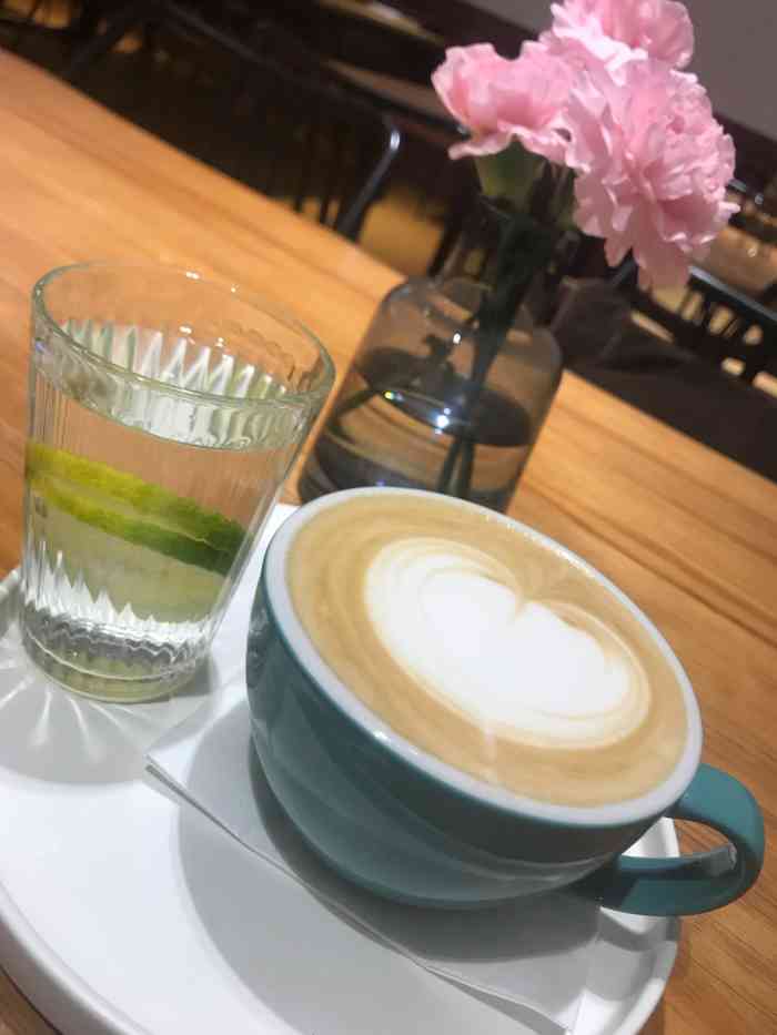 微光shimmer coffee-"很高兴中了离家这么近的甜点咖啡店,在万达.