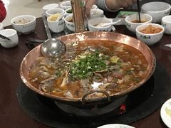 -朝伟清真铜瓢牛肉馆(三十年老·店)